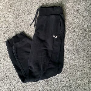 Fila black sweatpants!